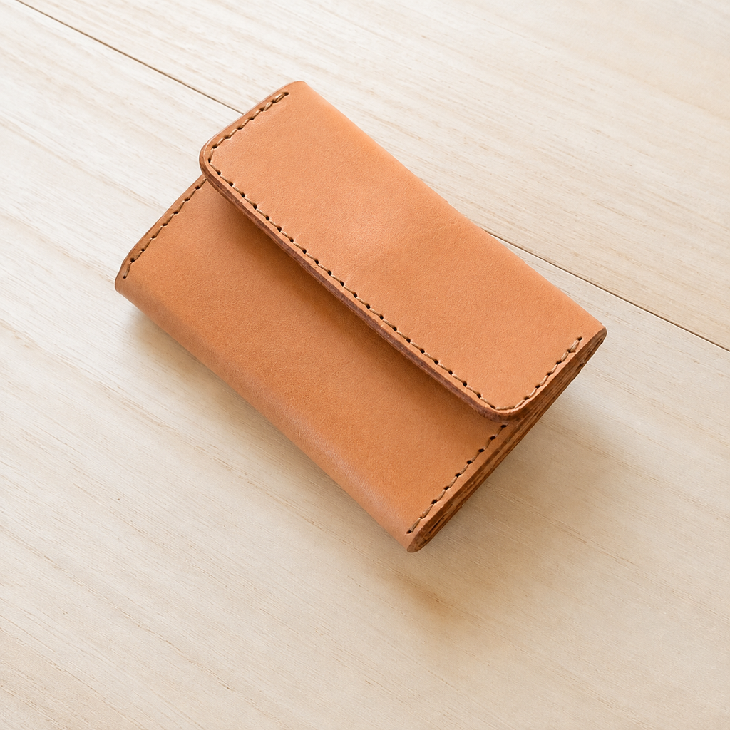 A mini wallet that effortlessly fits bills and offers ample storage